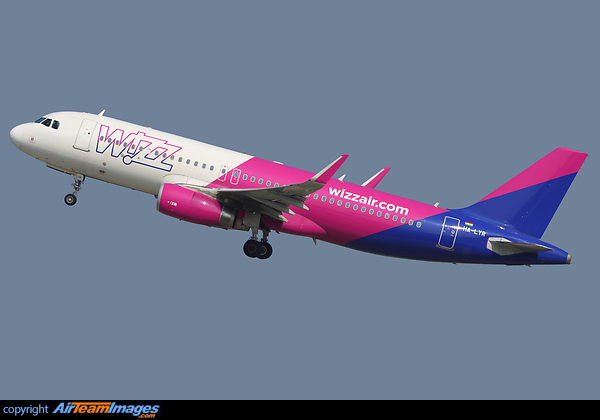 Airbus A320-232 Airbus A320-232