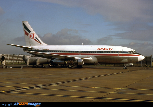 Leased from Britannia Airways. Boeing 737-204