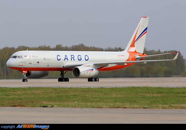Tupolev Tu-204-100C Tupolev Tu-204-100C