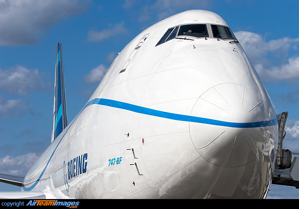 Boeing 747-8KZF/SCD Boeing 747-8KZF/SCD