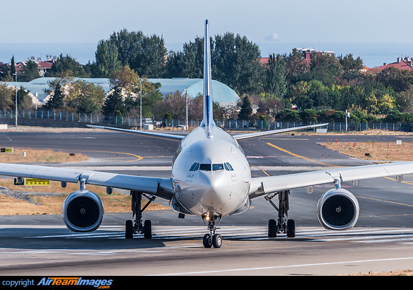 Airbus A330-343 Airbus A330-343