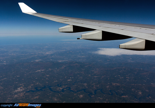 Airbus A330-202 Airbus A330-202