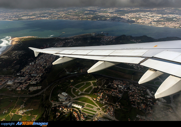 Airbus A320-214 Airbus A320-214