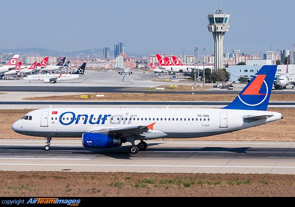 Airbus A320-232 Airbus A320-232
