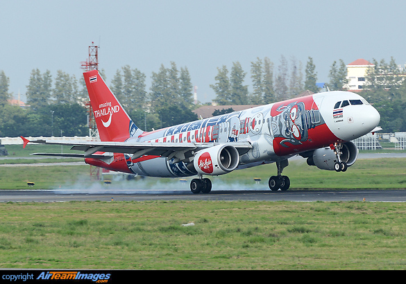 Airbus A320-216 Airbus A320-216