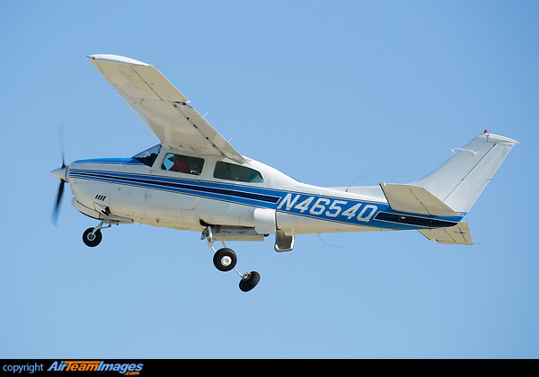 Cessna 210L Centurion Cessna 210L Centurion