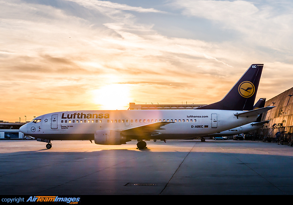 Boeing 737-330 Boeing 737-330