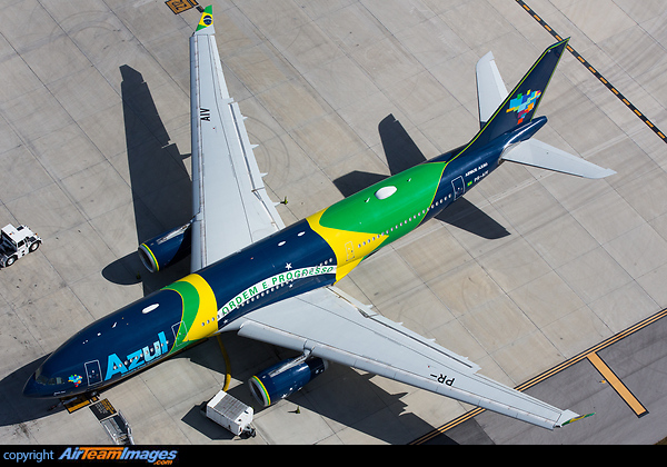 Airbus A330-243 Airbus A330-243