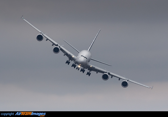 Airbus A380-841 Airbus A380-841
