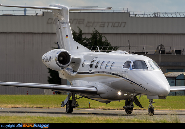 Embraer EMB-505 Phenom 300 Embraer EMB-505 Phenom 300