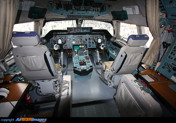 Antonov An-124-100 Ruslan Antonov An-124-100 Ruslan