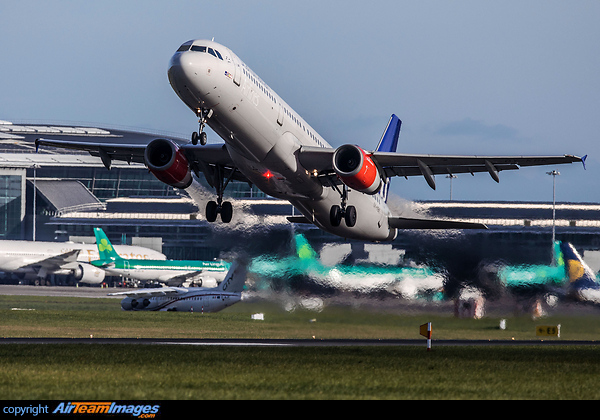 Airbus A321-232 Airbus A321-232