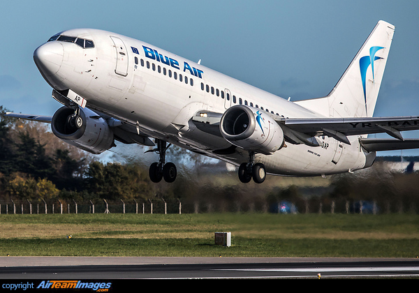 Boeing 737-3Y0 Boeing 737-3Y0