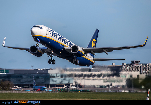 Boeing 737-8AS Boeing 737-8AS