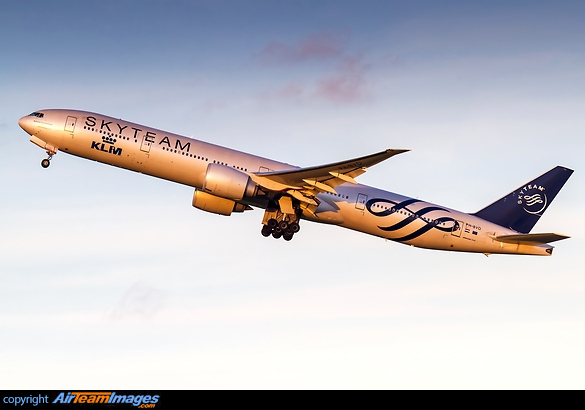 Boeing 777-306/ER Boeing 777-306/ER