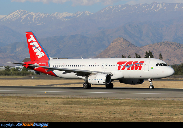 Airbus A320-232 Airbus A320-232