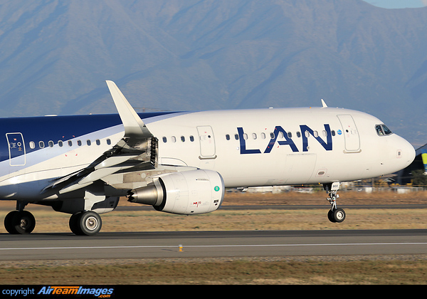 Airbus A321-211 Airbus A321-211