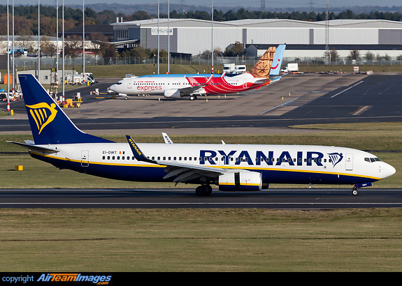 Boeing 737-8AS Boeing 737-8AS