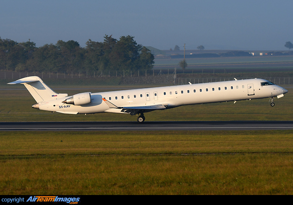 Bombardier CRJ-900LR Bombardier CRJ-900LR