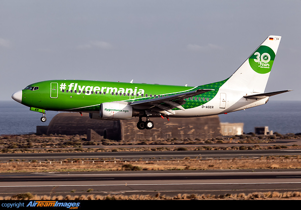 30th Anniversary special livery. Boeing 737-75B