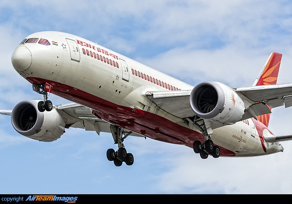 Boeing 787-8 Dreamliner Boeing 787-8 Dreamliner