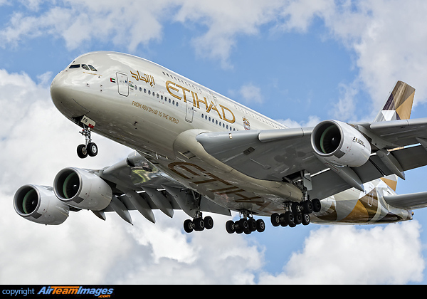 Airbus A380-861 Airbus A380-861