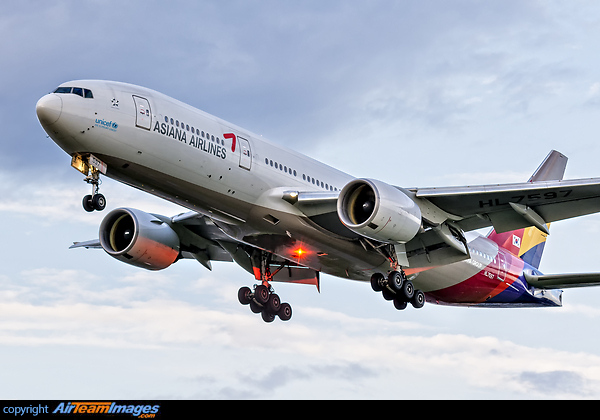 Boeing 777-28E/ER Boeing 777-28E/ER
