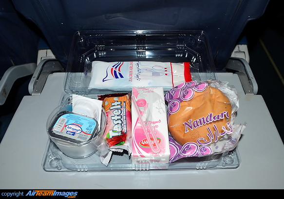 Economy breakfast Zagros Airlines Catering