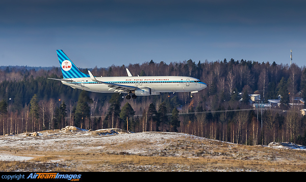 Boeing 737-8K2 Boeing 737-8K2