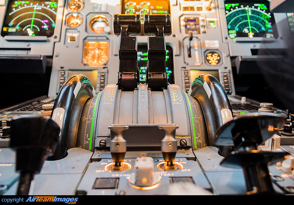 Airbus A320-214 Airbus A320-214