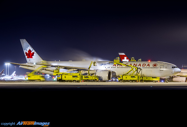Boeing 777-333/ER Boeing 777-333/ER