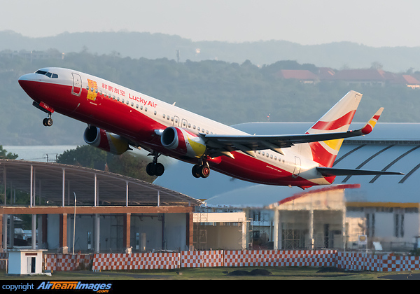 Boeing 737-84P Boeing 737-84P