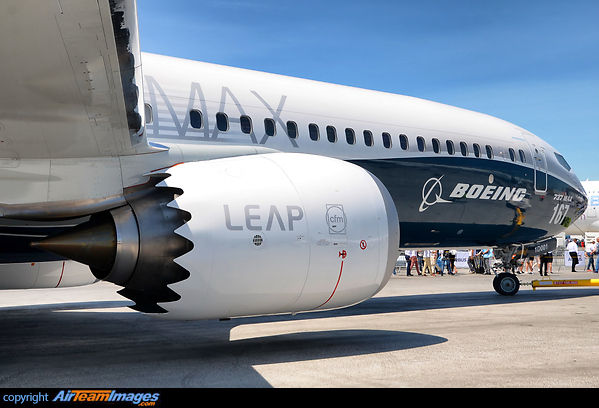 Boeing 737-9 MAX Boeing 737-9 MAX