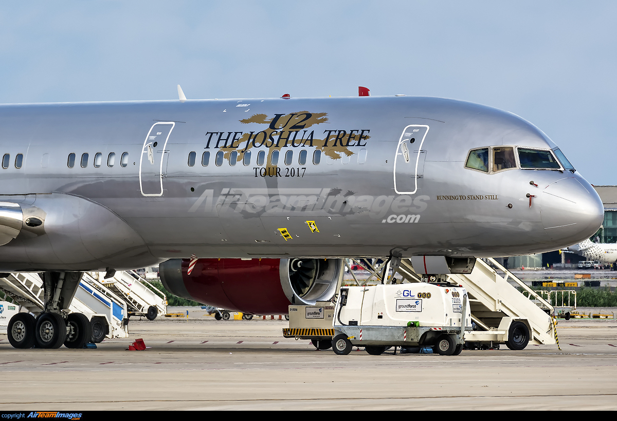U2 Joshua Tree Tour 2017 Boeing 757-23A