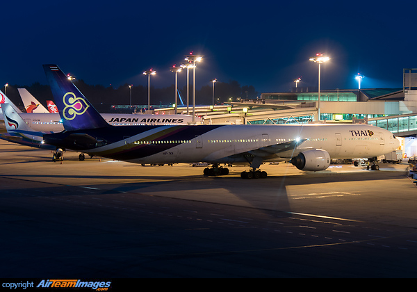 Boeing 777-3D7 Boeing 777-3D7