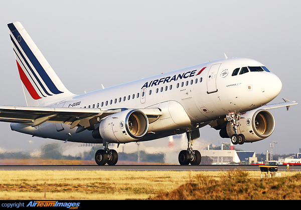 Airbus A318-111 Airbus A318-111