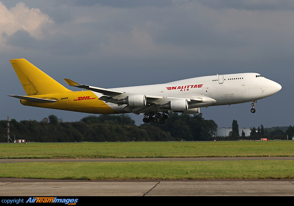 Operating for DHL. Boeing 747-446(BCF)