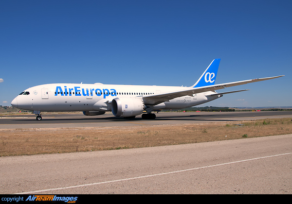 Boeing 787-8 Dreamliner Boeing 787-8 Dreamliner