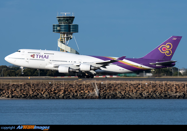 Boeing 747-4D7 Boeing 747-4D7