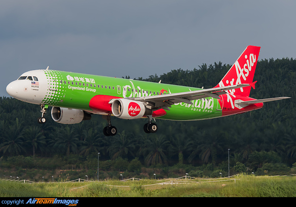Airbus A320-216 Airbus A320-216
