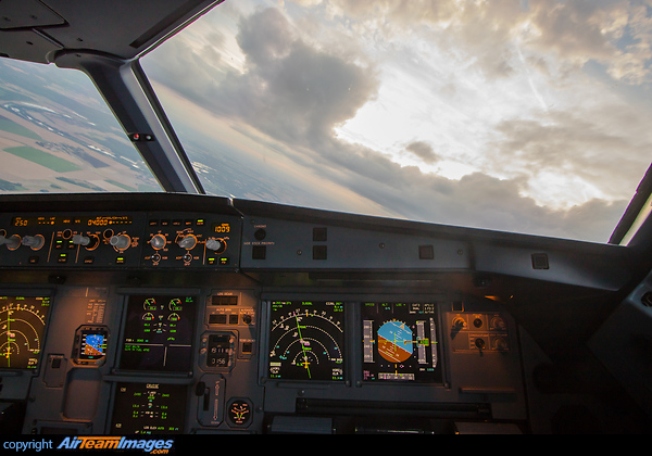 Airbus A320-200 Airbus A320-200