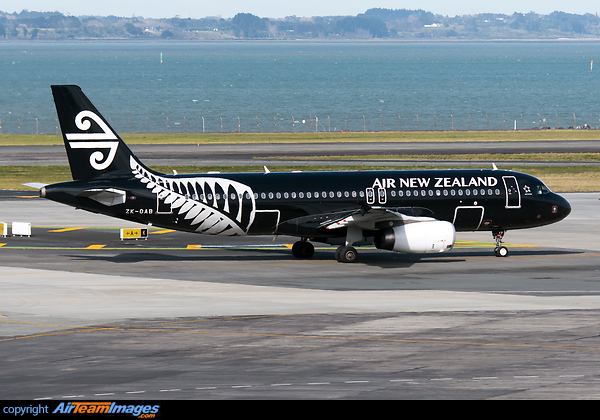Airbus A320-232 Airbus A320-232