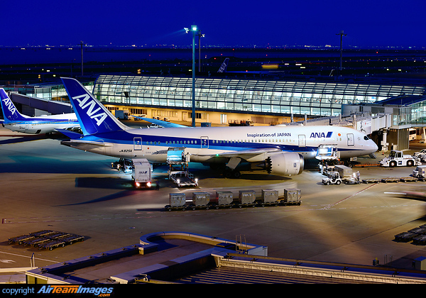 Boeing 787-8 Dreamliner Boeing 787-8 Dreamliner