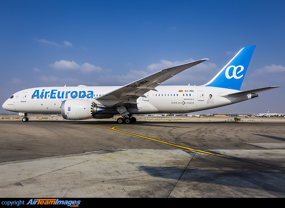 Boeing 787-8 Dreamliner Boeing 787-8 Dreamliner