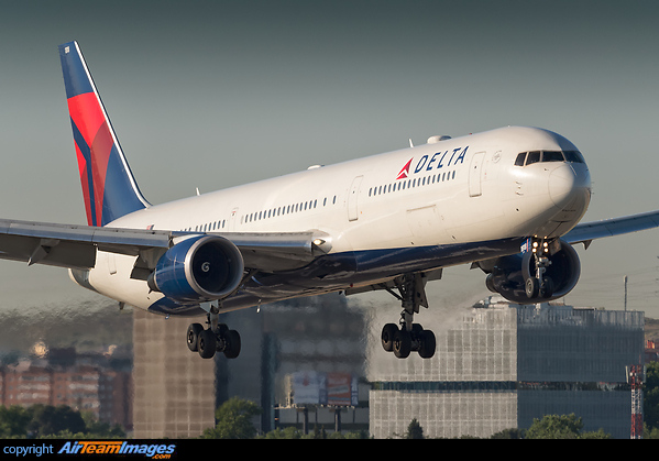 Boeing 767-432/ER Boeing 767-432/ER