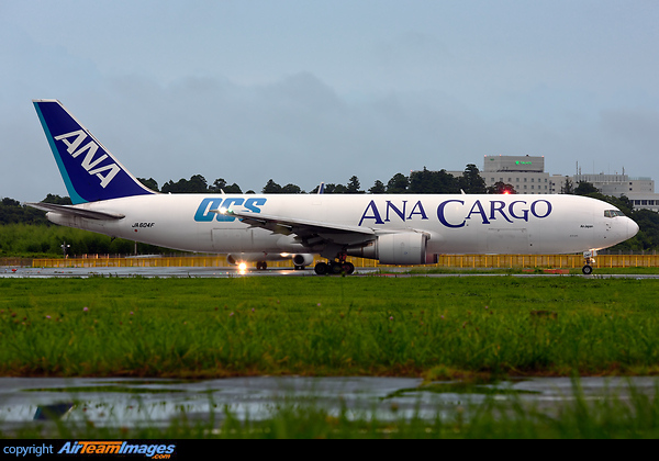 Boeing 767-381F Boeing 767-381F