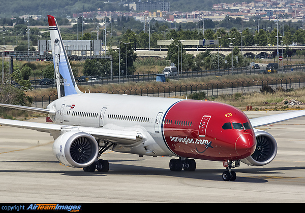 Boeing 787-9 Dreamliner Boeing 787-9 Dreamliner