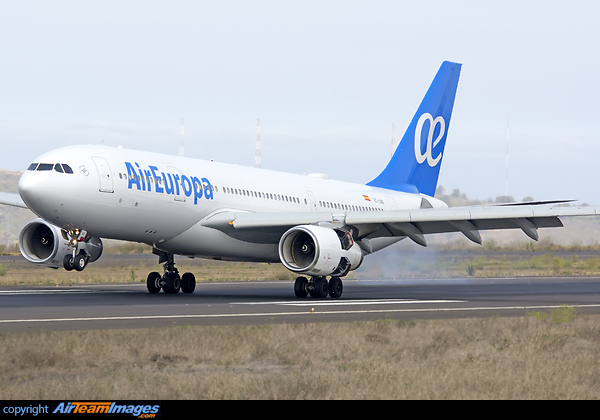 Airbus A330-243 Airbus A330-243