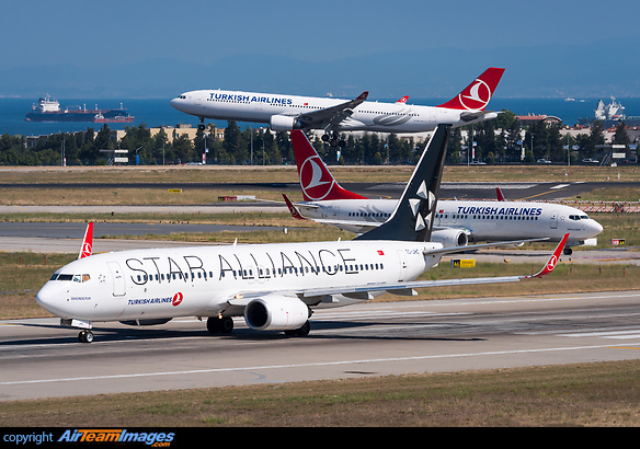 Busy apron, line-up and landing area at IST with three TK aircraft close to each other (TC-JVU waiting for line-up and A330 TC-JOK on short final runway 05). Boeing 737-8F2