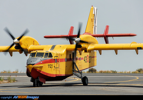 Canadair CL-215T Canadair CL-215T
